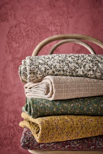 Ib Laursen Quilt beige m/kleinen braunen Blumen