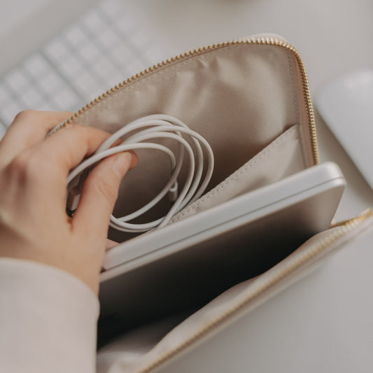 Eulenschnitt Laptoptasche Herz Creme