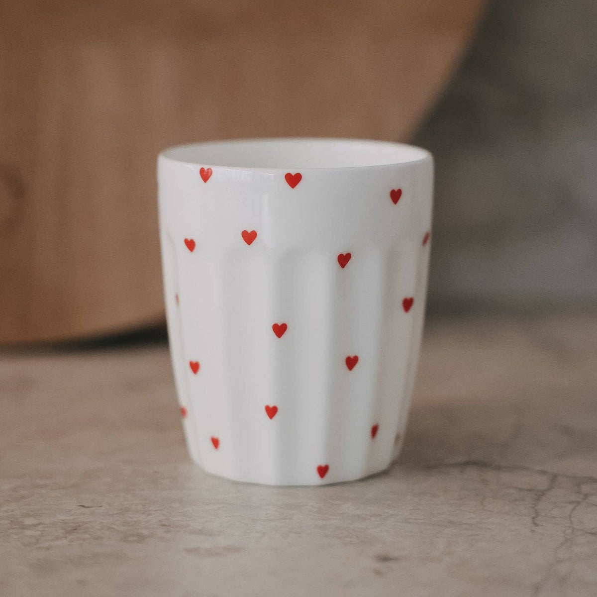 Becher kleine Herzen rot